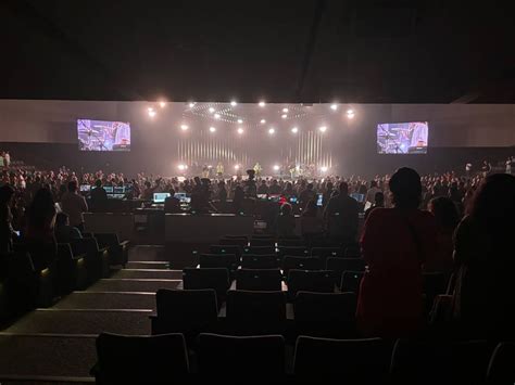 Gateway Church: Texas megachurch faces exodus of .